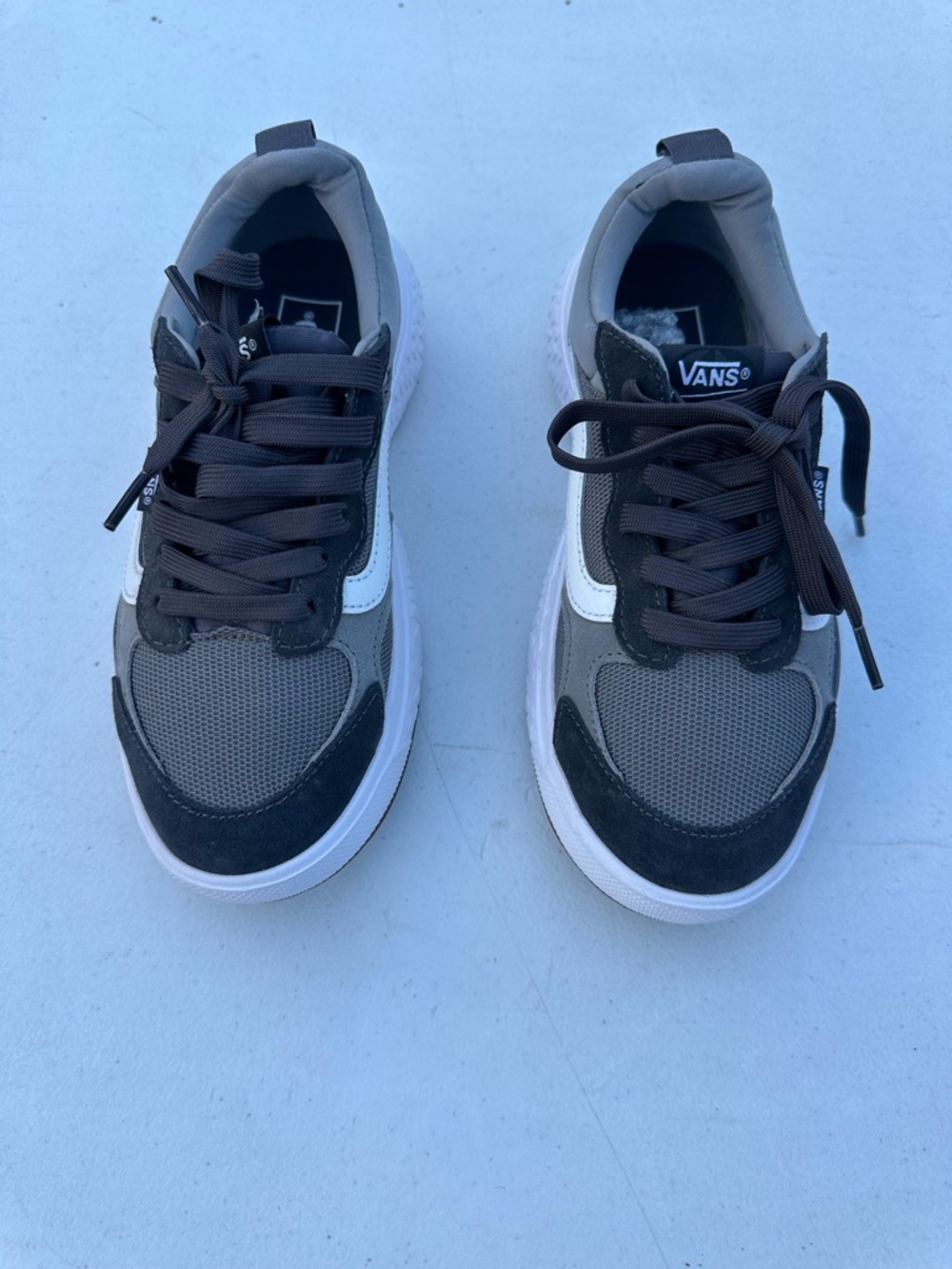 Vans Low-Top Sneakers in Gray, Black and White